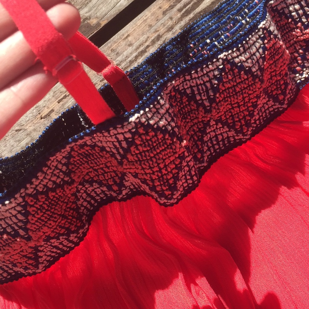 Red strapless top - Picture 2 of 4